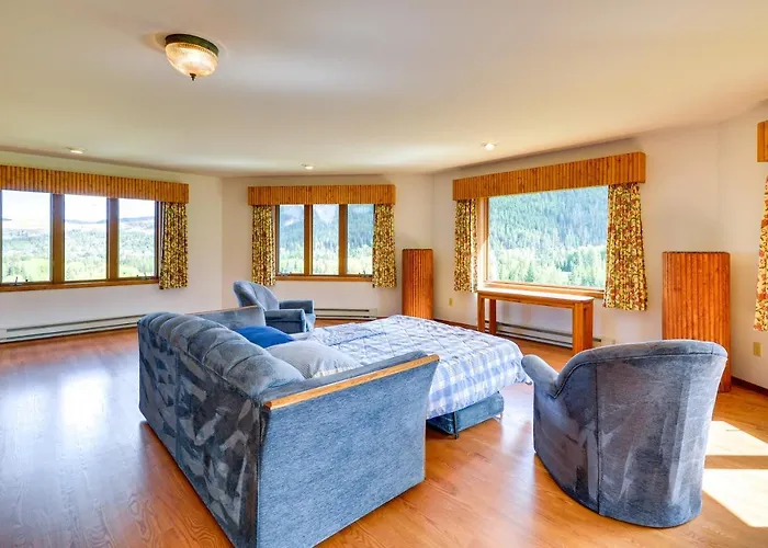 Wyoming Retreat On Wood River: Hike & Fly Fish! Holiday home